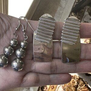 Vintage Silver Tone Earrings Dangle Beads Southwestern Style 2‎ Pairs Stud Hooks